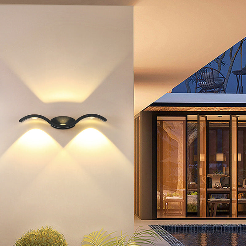 Minimalist Aluminum LED Wall Light