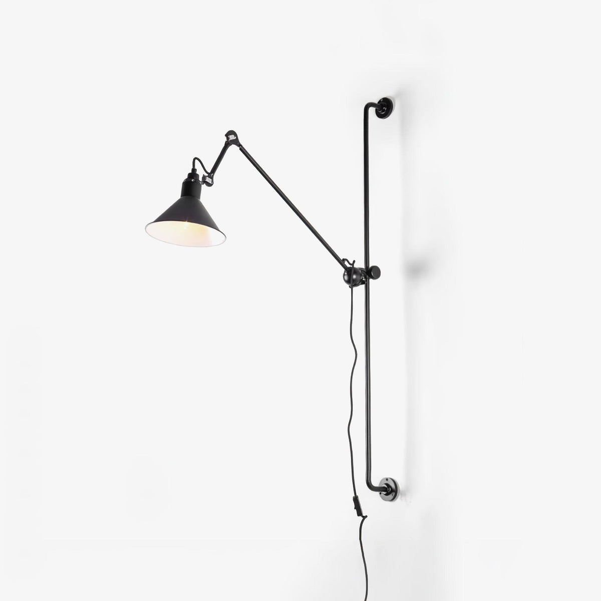 Adjustable Metal Rocker Wall Light / ∅ 8.3″ x H 46.5″ / Dia 21cm x H 118cm / Grey & Black / US Plug