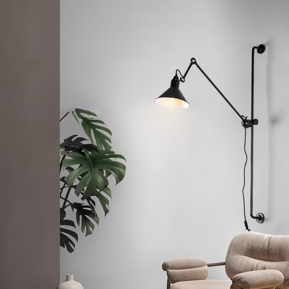 Adjustable Metal Rocker Wall Light / ∅ 8.3″ x H 46.5″ / Dia 21cm x H 118cm / Red & Black / EU Plug