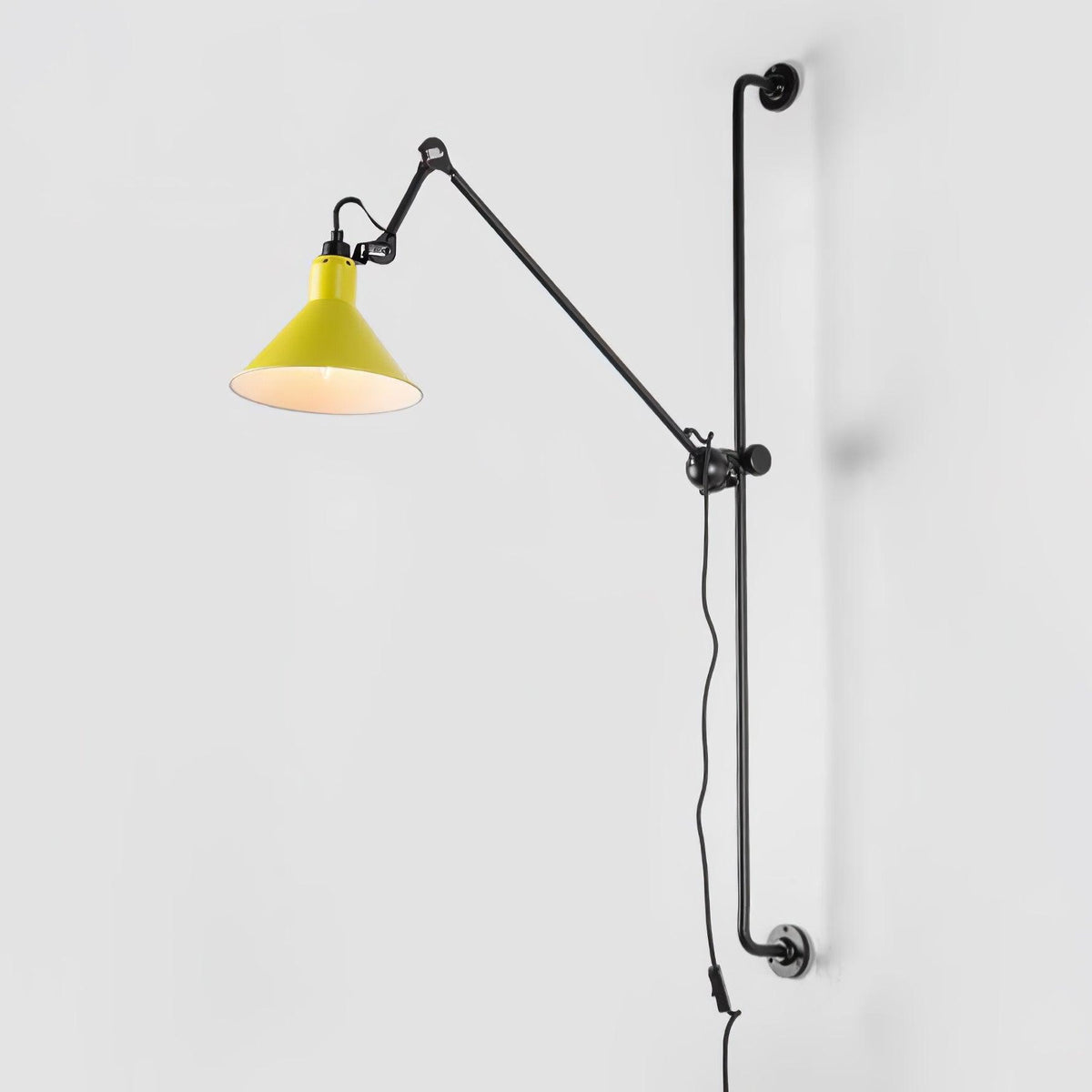 Adjustable Metal Rocker Wall Light / Set of 2 / White & Black / US Plug